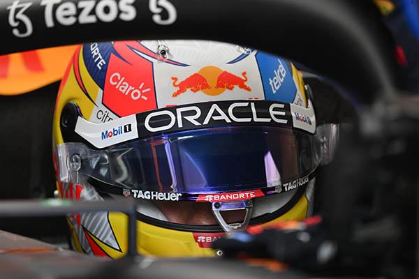 Tras la segunda práctica de viernes en el Gilles Villeneuve, Max se coloca P1 y Sergio P11