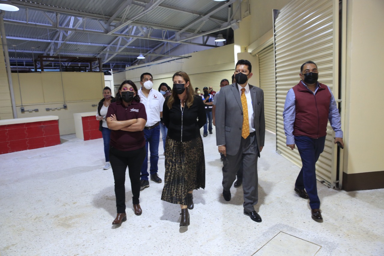 Alista V. Carranza reinauguración del mercado Morelos