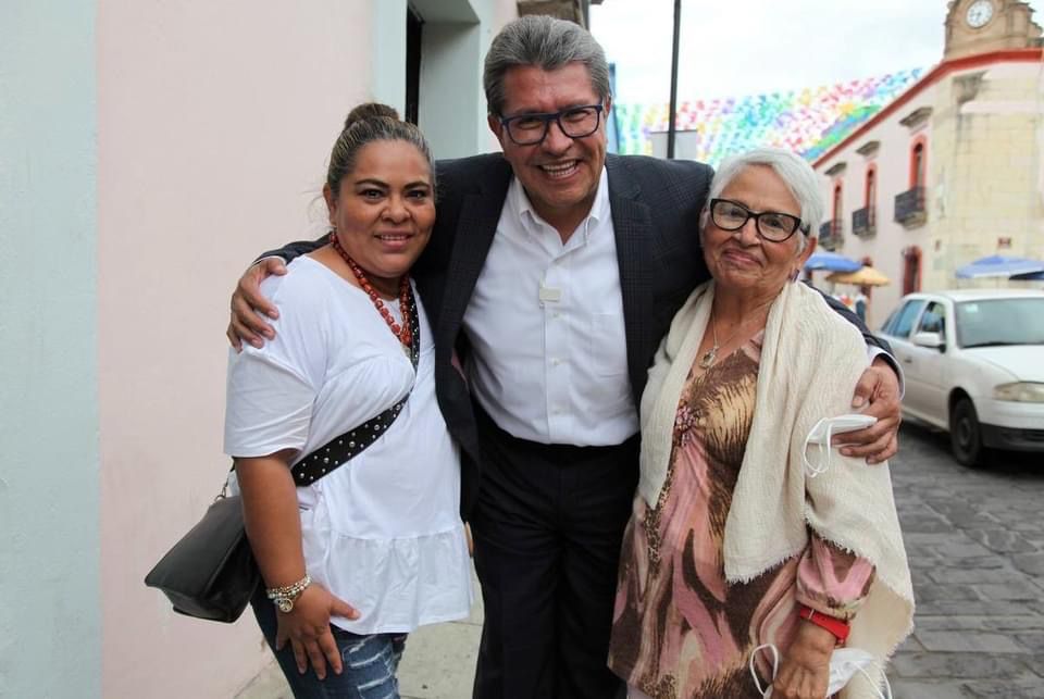 Monreal pide justicia para mujeres asesinadas