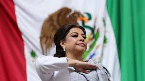 ¡Los Ojos de la Capital!