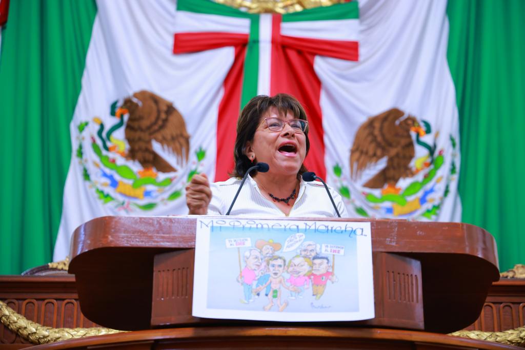 La derecha desinforma y manipula a la población: Martha Ávila