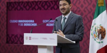 Santiago Taboada hace "caravana con sombrero ajeno": Batres