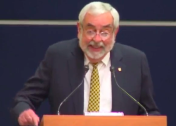 La UNAM no tiene facultad para retirar título de Esquivel: Rector