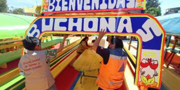 Revisan trajineras en Xochimilco por seguridad de turistas