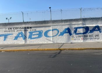 Santiago Taboada no sólo se destapó, también anda de campaña