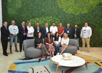 Industria mueblera busca competir con diseño