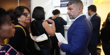 Denuncian a Mauricio Tabe por condicionar programas sociales a cambio de cancelar su firma en la en la Revocación de Mandato de MH