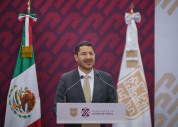 Batres a Taboada: "Esta es una ciudad progresista, no conservadora"