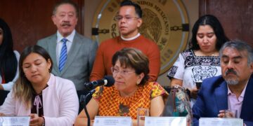 Manifestantes impiden sesión en el Congreso CDMX, Morena acusa a panistas