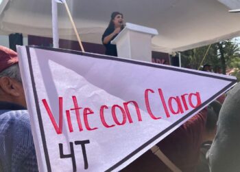 ¡Los Ojos de la Capital!