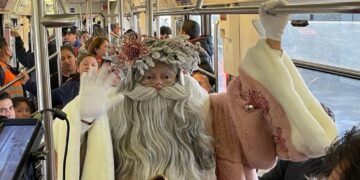 Santa Claus viaja en Metro