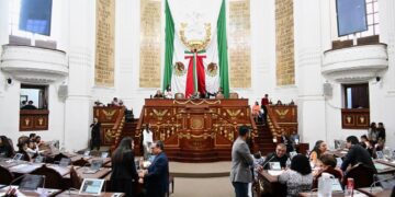 Diputados locales de Morena cierran filas y respaldan a Brugada