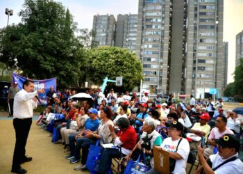 `La Imparable’, tarjeta de ayuda a mamás y mujeres trabajadoras, promete Giovani Gutiérrez