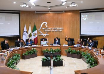 ¡Los Ojos de la Capital!