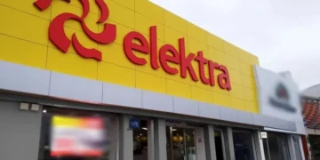 Elektra enfrenta millonarios adeudos tras resoluciones judiciales