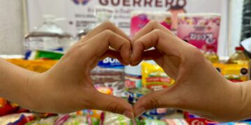 Instala Rigoberto Salgado centro de acopio en ayuda a los damnificados de Guerrero