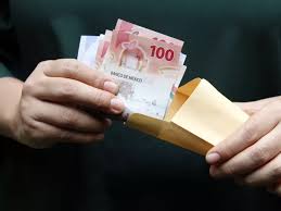 La economía mexicana: Se reactiva el debate sobre el salario mínimo para 2025