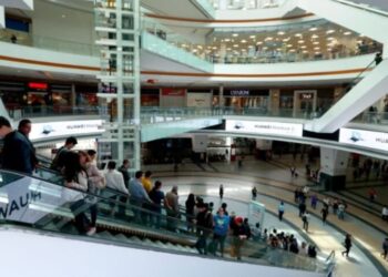 Emergencia en Forum Buenavista: hombre cae desde altura considerable