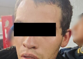 Sujeto apuñala a usuarios y se tira a las vías del Metro