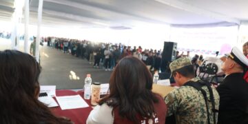 Aleida Alavez llama a jóvenes a honrar a la patria