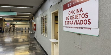 Credenciales, celulares y mochilas, los objetos más extraviados en el Metro