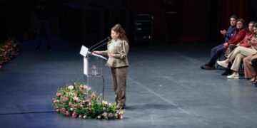 Brugada otorga base a 5 mil nuevos trabajadores del Gobierno de la Ciudad