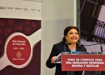 Protección, apoyo y oportunidades ofrece Brugada a migrantes