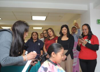 Llaman a transformar la vida de mujeres y niñas con el «Trenzatón»