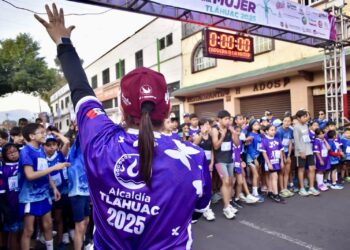 Tláhuac reúne a más de 4 mil participantes en la Gran Carrera «Tan Fuerte como una Mujer»