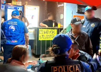 Continúa retiro de chelerías en Coyoacán