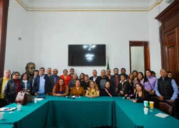 Congreso CDMX abre diálogo con locatarios tras protestas por competencia desleal