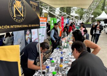 Arranca la V Feria de Becas AAPAUNAM en Coyoacán