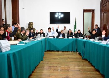 Aprueban en Comisiones reforma al Poder Judicial