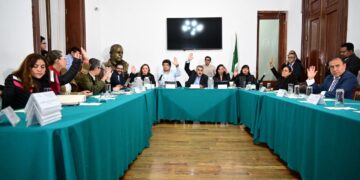 Aprueban en Comisiones reforma al Poder Judicial