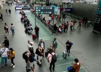 Vigilancia inútil, cámaras en AICM no frenan el robo a pasajeros