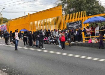 ¡Los Ojos de la Capital!