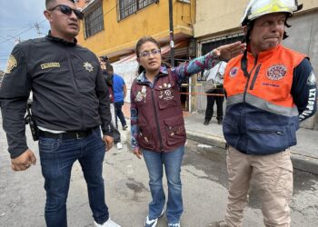 Promesas huecas y asfalto roto en Iztapalapa