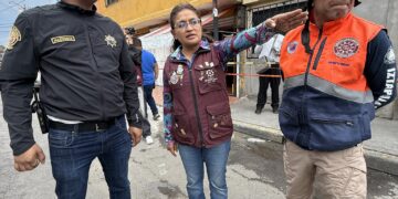 Promesas huecas y asfalto roto en Iztapalapa
