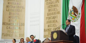 Más protocolo que contenido, Cravioto entrega «Informe» de Brugada