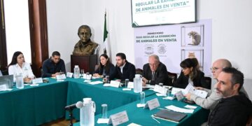Legislador propone venta de animales solo en línea
