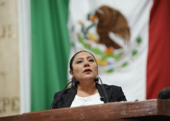 Morena reconoce labor heroica de bomberos