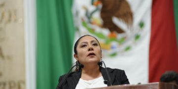 Morena reconoce labor heroica de bomberos