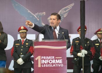 ¡Los Ojos de la Capital!