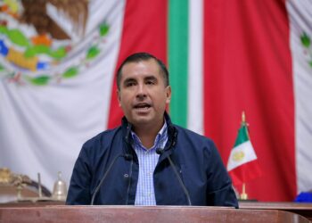 Gobierno de la CDMX ignora señales de alerta: violencia escolar cobra vidas, denuncia panista