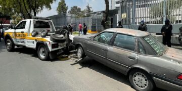 Piden agilizar retiro de autos en desuso