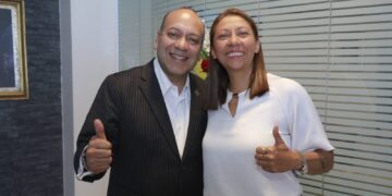 Evelyn Parra derrocha miles de pesos en desayunos de sus funcionarios