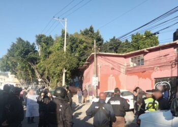 Policía impide bloqueo en la México-Pachuca
