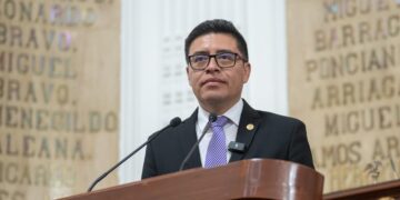 Vanegas impulsa reforma contra violencia política y discriminación