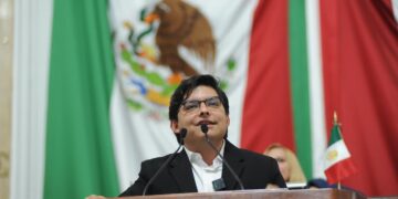 ¡Los Ojos de la Capital!