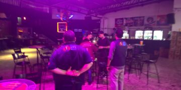 Clausuran dos antros ilegales con alcohol adulterado en Cuauhtémoc